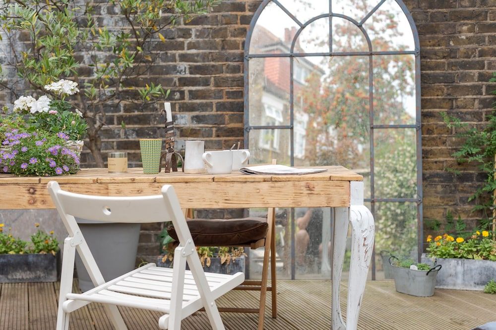 undefined Stunning one Bedroom Flat With Large Terrace in Chiswick by Underthedoormat 10