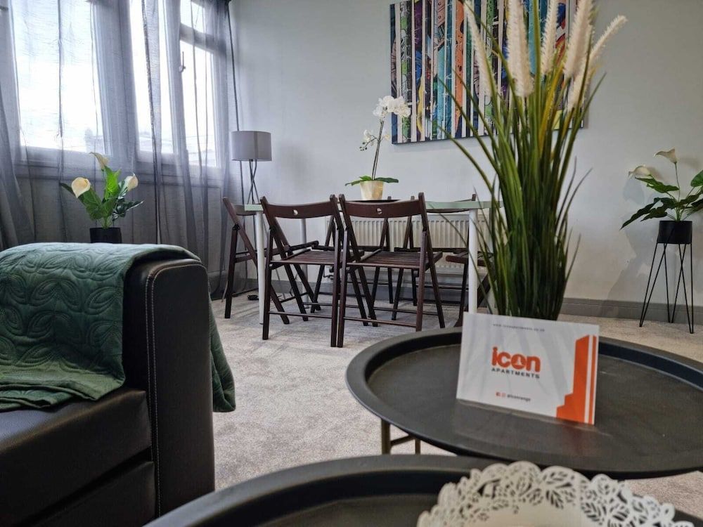 undefined Remarkable 3-bed Apartment in London 4