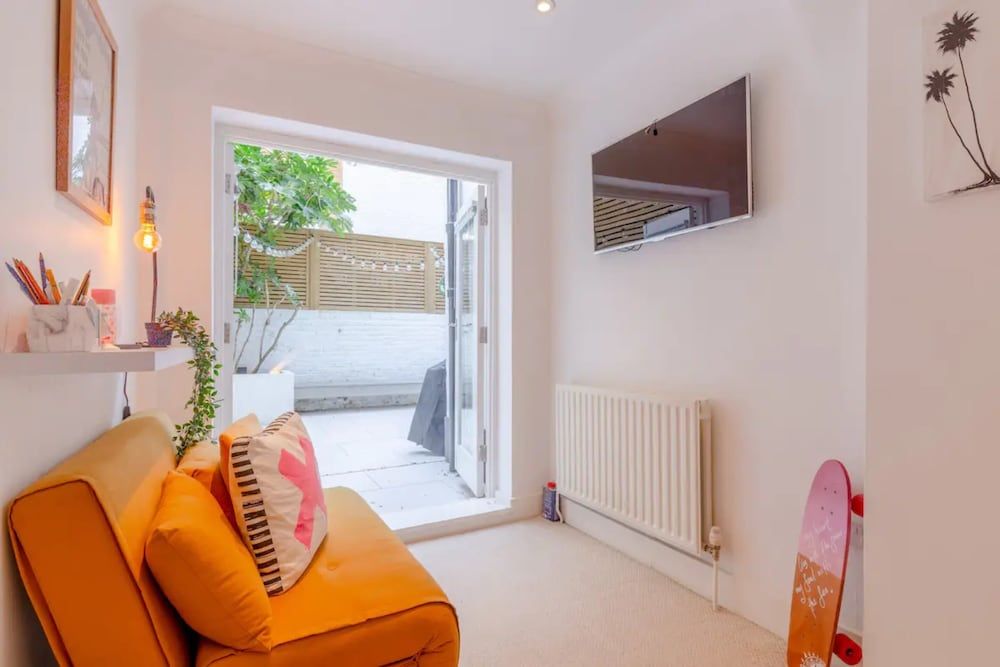 undefined Stylish 1 Bedroom Apartment in Pimlico With Lovely Garden 5