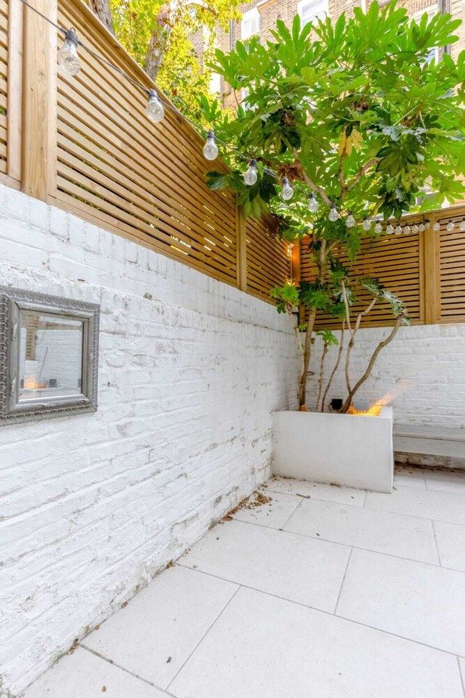 undefined Stylish 1 Bedroom Apartment in Pimlico With Lovely Garden