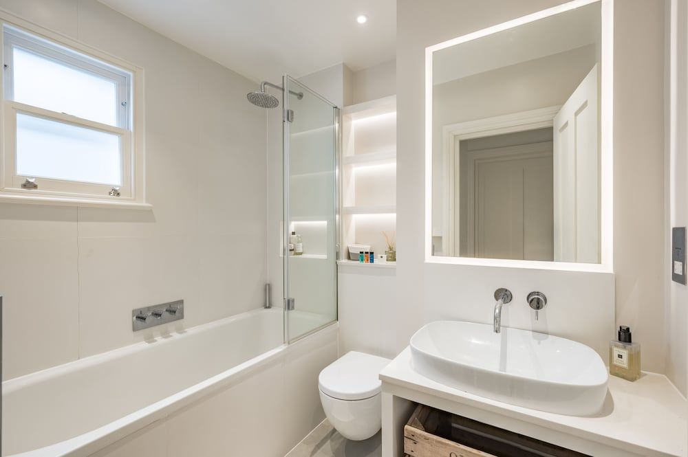 Spacious Three Bedroom Garden Flat Near Clapham Common by Underthedoormat Apartment (3 Bedrooms) 5