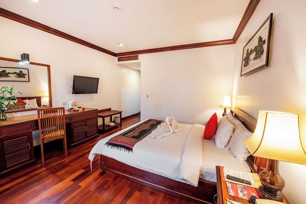 Royal Crown Hotel & Spa Deluxe Double Room 3