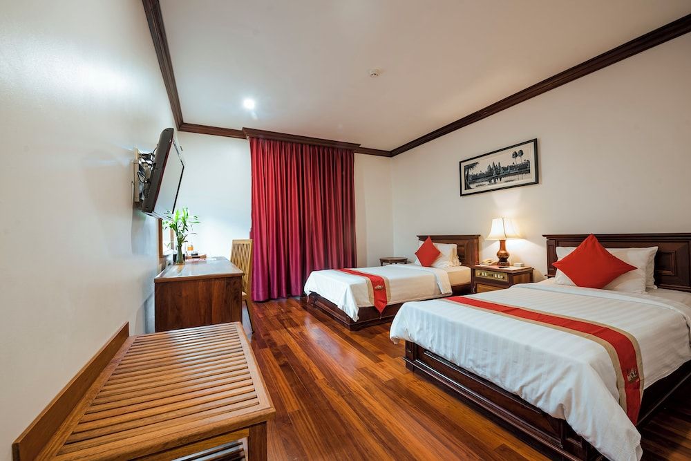 undefined Royal Crown Hotel & Spa 2