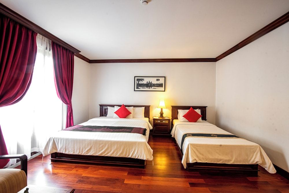 Royal Crown Hotel & Spa Family Room, 2 Bedrooms 3