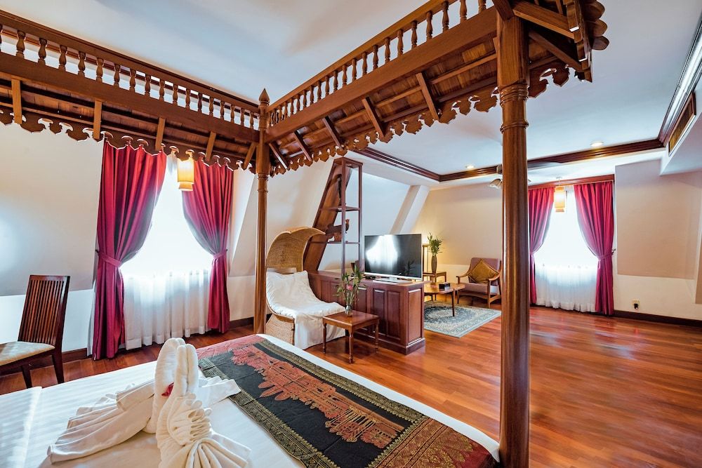 Royal Crown Hotel & Spa Penthouse Suite 2