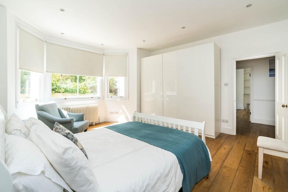 undefined Fantastic 3 Bedroom Flat West Hampstead 9