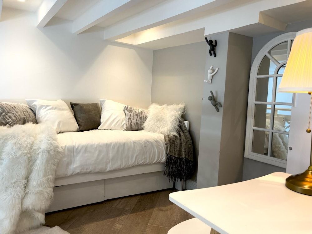 2-4 Bedroom 2 Roof Terraces Prime Notting Hill Apartment 2