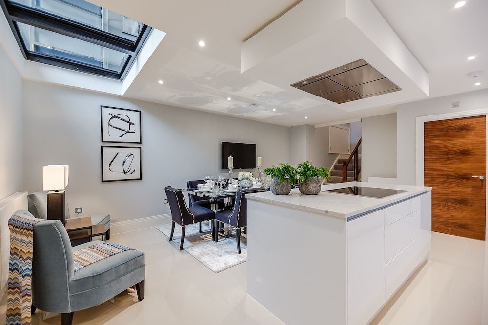 undefined Palace Wharf Apartments 5