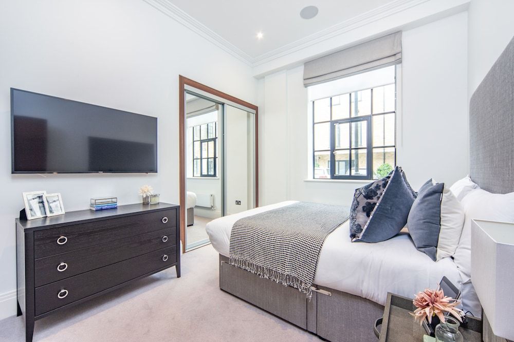 undefined Palace Wharf Apartments 6