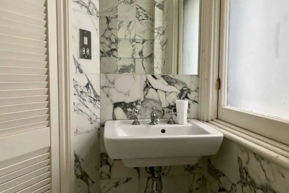 undefined Spacious 2 Bedroom Flat in Central London 8