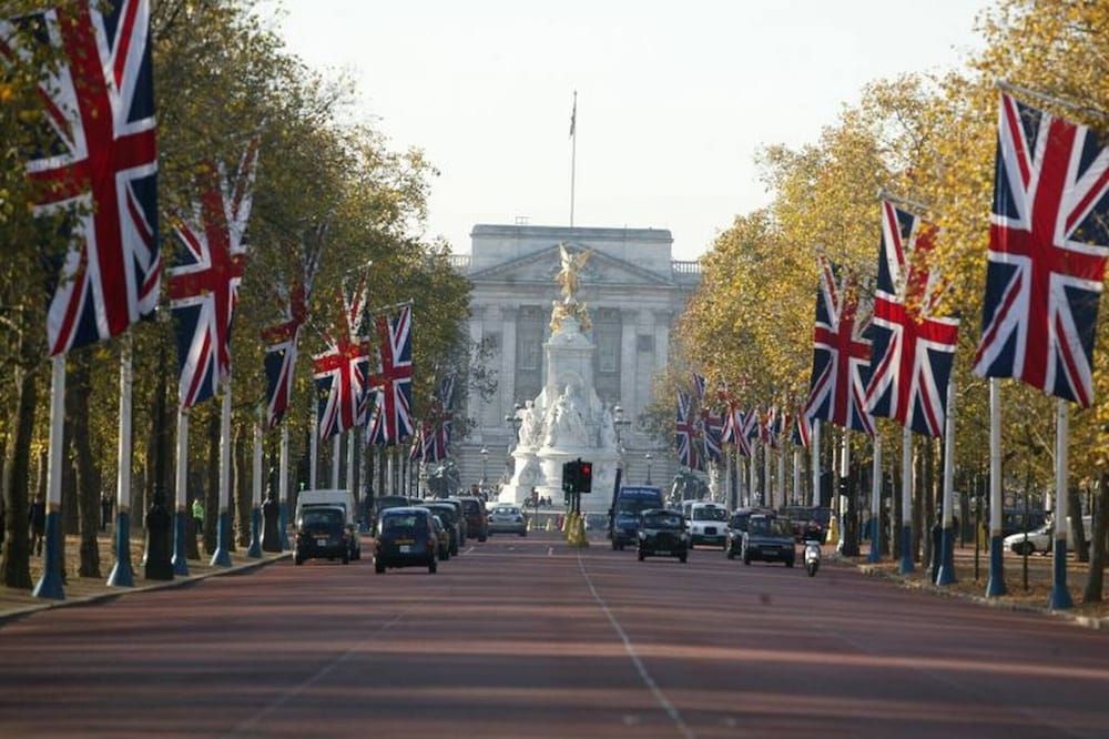 undefined Stylish London Getaway In The Heart Of The City 2