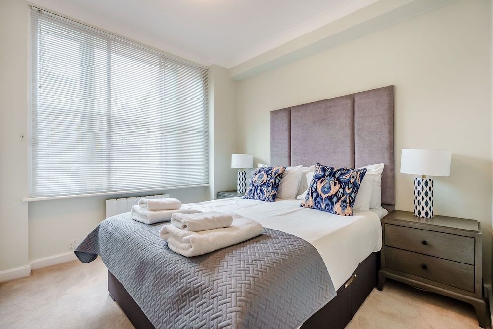 undefined Hill Street Mayfair Apartments 7