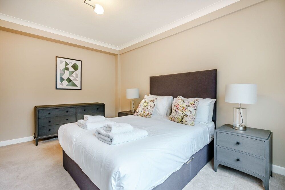 undefined Hill Street Mayfair Apartments 10