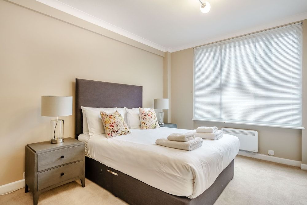 undefined Hill Street Mayfair Apartments 6