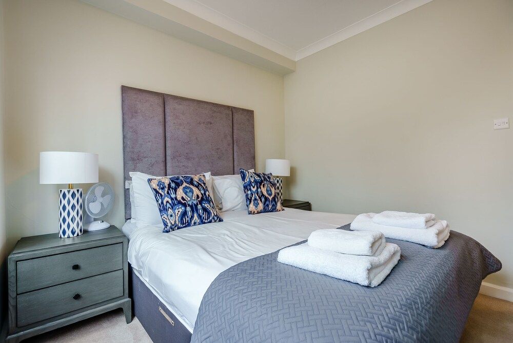 undefined Hill Street Mayfair Apartments 9