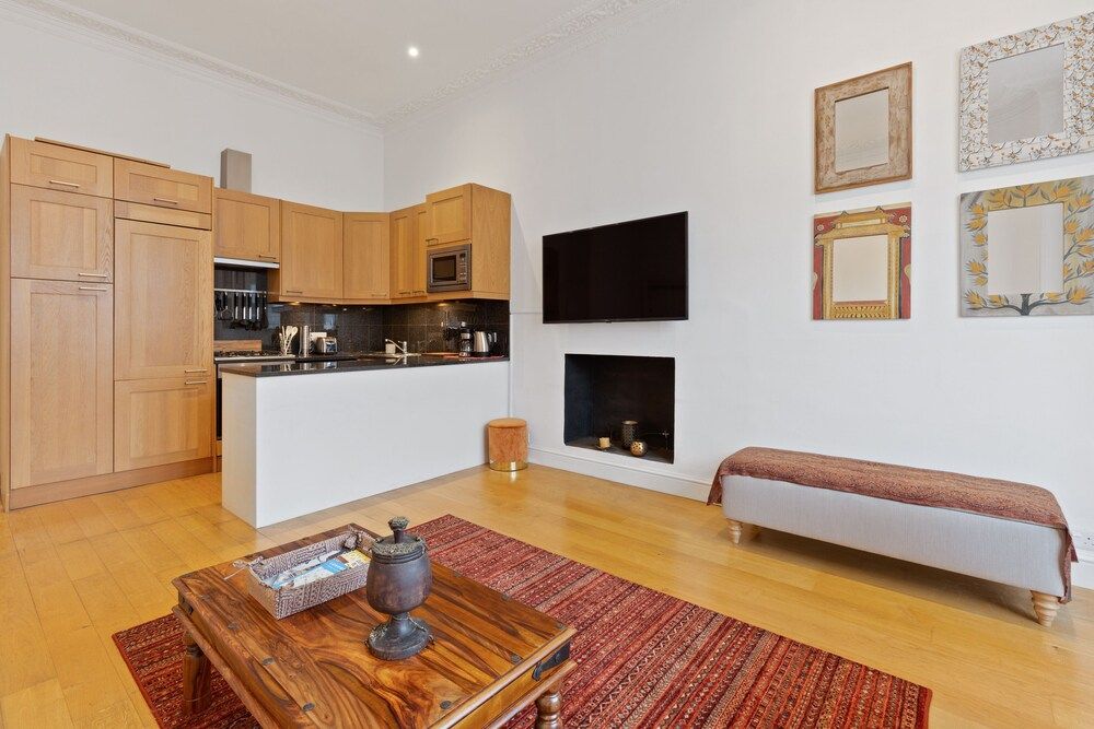 JOIVY Elegant 1-Bed Flat In Bayswater Apartment, 1 Bedroom 12