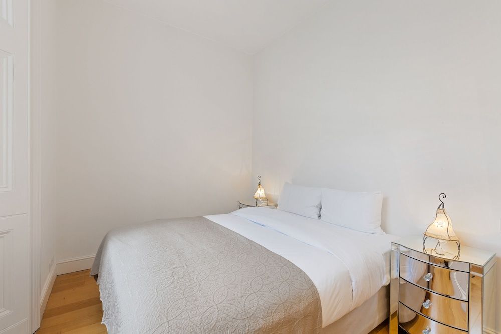 undefined JOIVY Elegant 1-Bed Flat In Bayswater 5