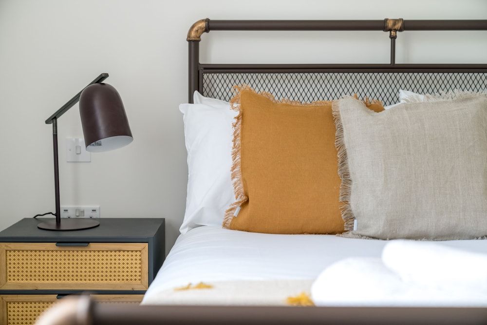 JOIVY Spectacular 3-Bed Flat Near Holland Park Apartment, 3 Bedrooms 10