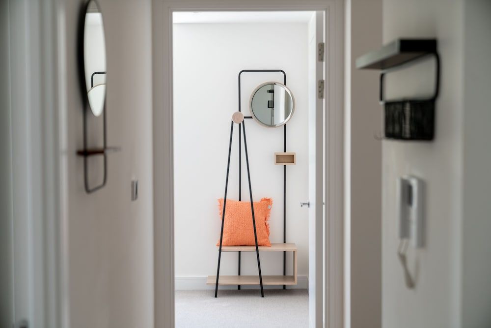 undefined JOIVY Spectacular 3-Bed Flat Near Holland Park 6