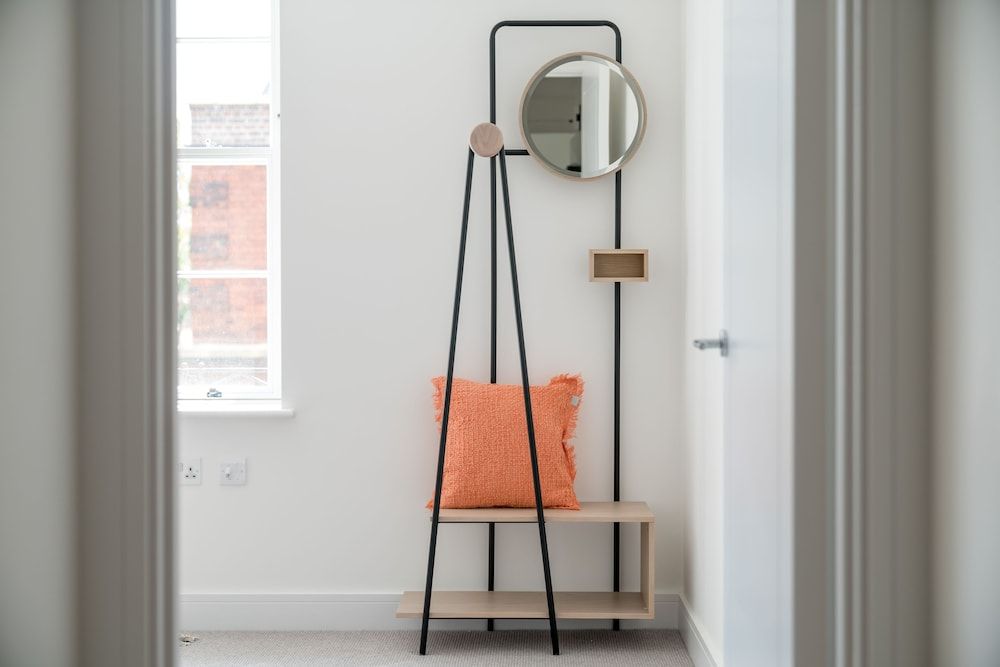 undefined JOIVY Spectacular 3-Bed Flat Near Holland Park 8