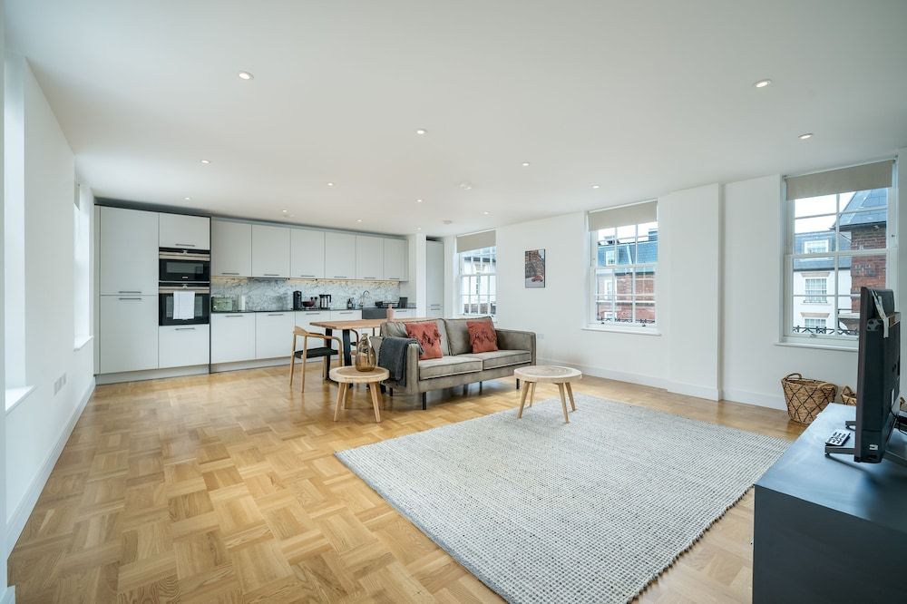 JOIVY Spectacular 3-Bed Flat Near Holland Park Apartment, 3 Bedrooms 17