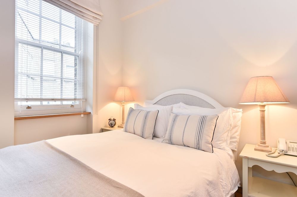 undefined JOIVY Elegant 3 Bed Apt With Rooftop Terrace In Pimlico 6