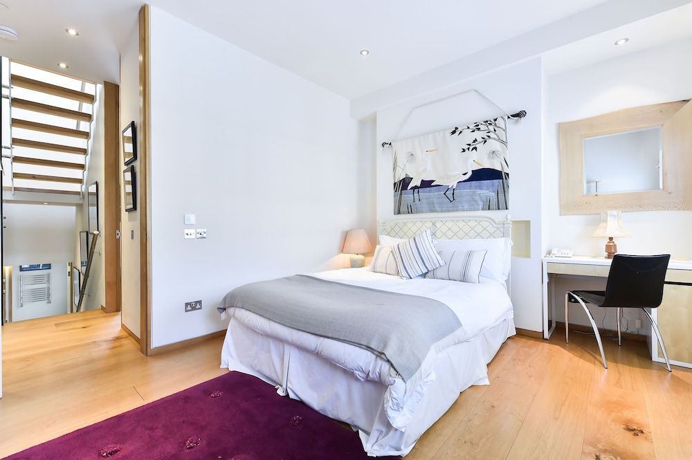 undefined JOIVY Elegant 3 Bed Apt With Rooftop Terrace In Pimlico 9