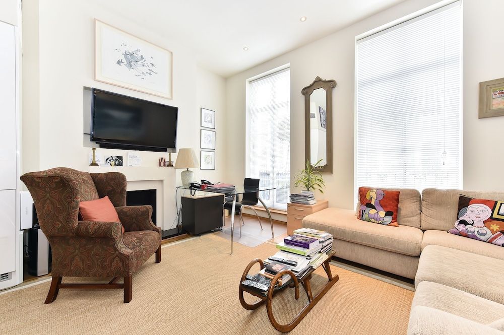 JOIVY Elegant 3 Bed Apt With Rooftop Terrace In Pimlico Apartment, 3 Bedrooms, Terrace 9