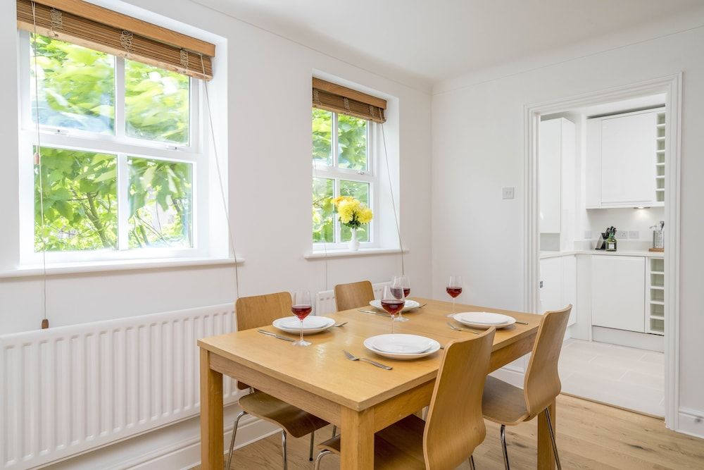 undefined JOIVY Splendid 2 Bed Apartment Close To Vauxhall Tube 7