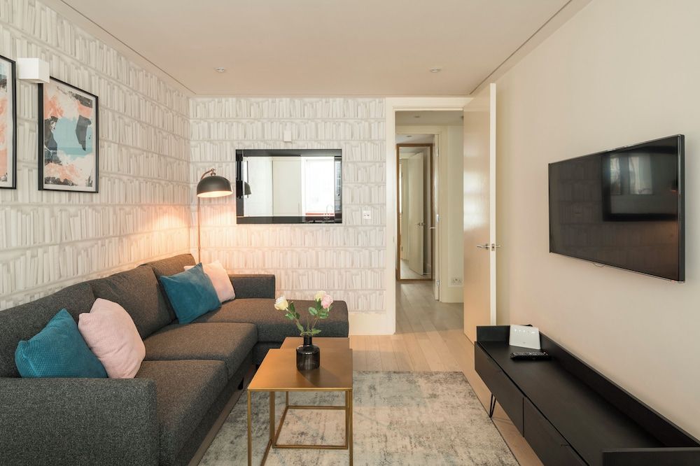 Fitzrovia by Viridian Apartments Apartment, 2 Bedrooms 25