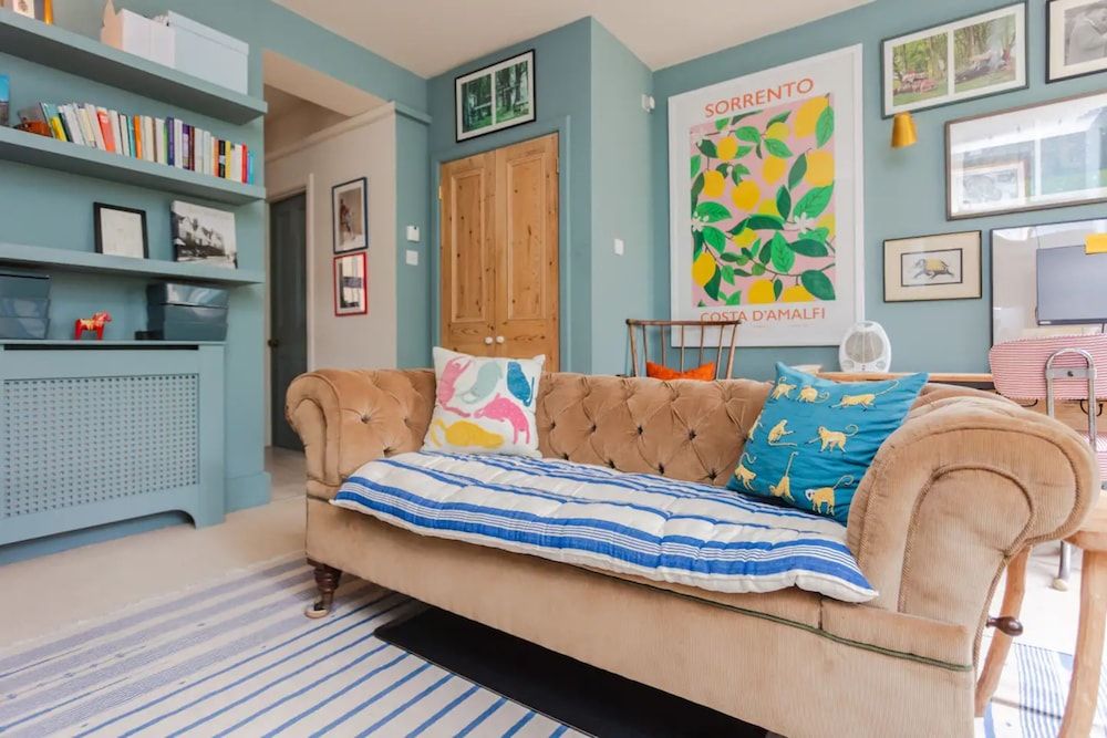 undefined Chic 1 Bedroom Apartment in Zone 1 With Views Gherkin 9