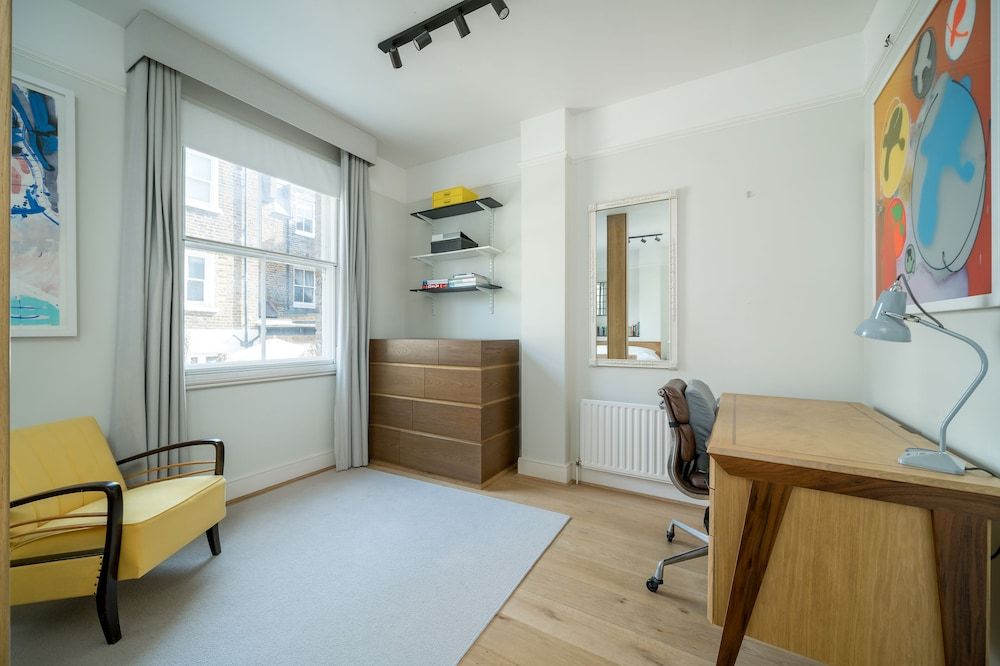 undefined JOIVY Captivating 1-Bed Flat In Fulham 8