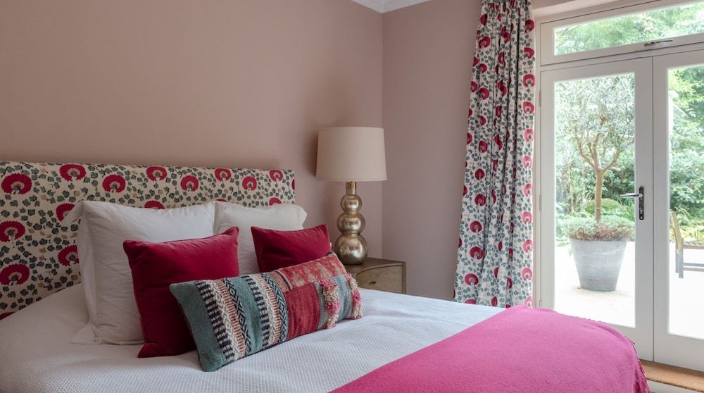 undefined JOIVY Elegant 3-Bed Flat W/ Private Garden In Notting Hill 3