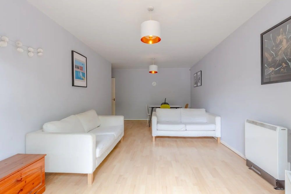 undefined Spacious 1 Bedroom Apartment in Bermondsey 8
