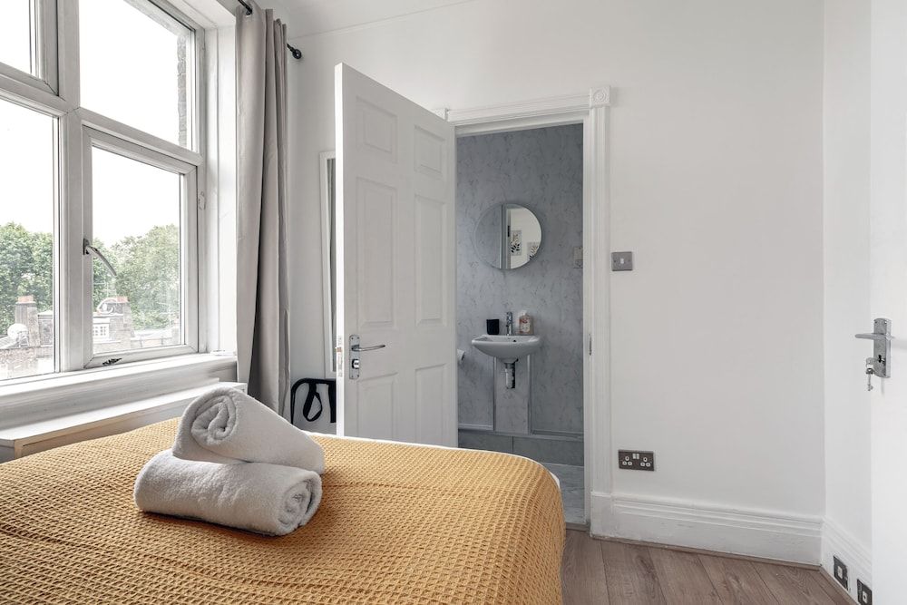 Marble Arch Apartments Family Apartment, Ensuite, City View 21