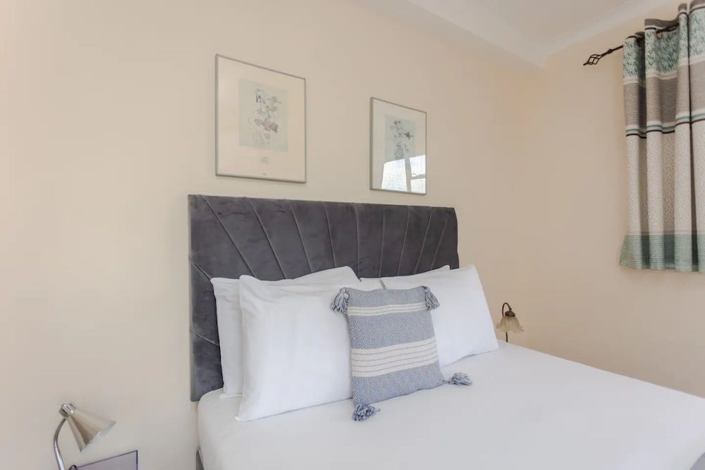 undefined Spacious 2 Bedroom Apartment Near Hampstead Heath 3