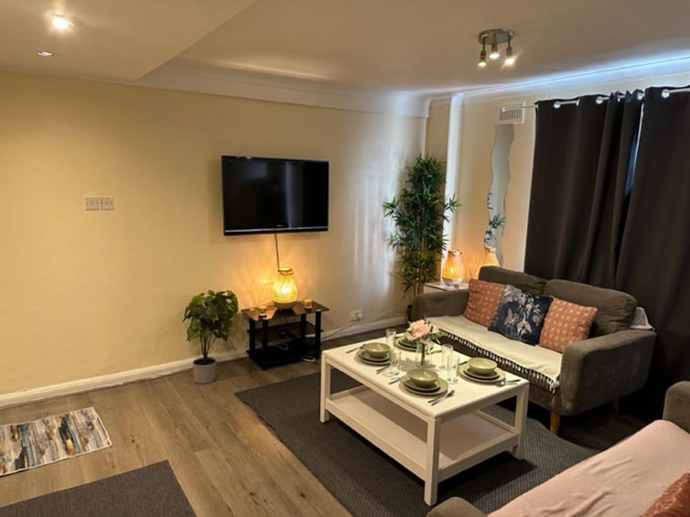 undefined Superb 1-bed Private Family Apartment in Centre 7