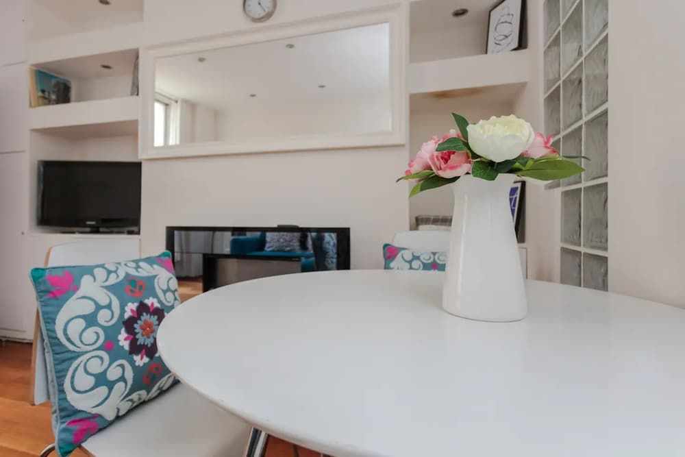 undefined Central 1 Bedroom Flat Near Buckingham Palace 10