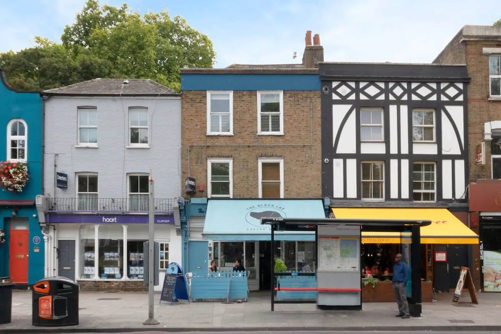 undefined Airy 2 Bedroom Apartment Next to Clapham Common