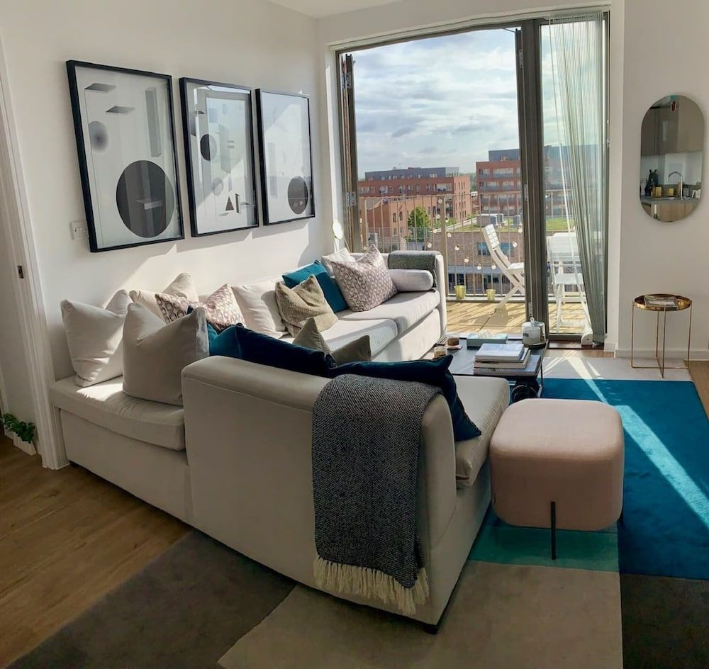 undefined Stylish and Chic 1 Bedroom Apartment in Canning Town 10