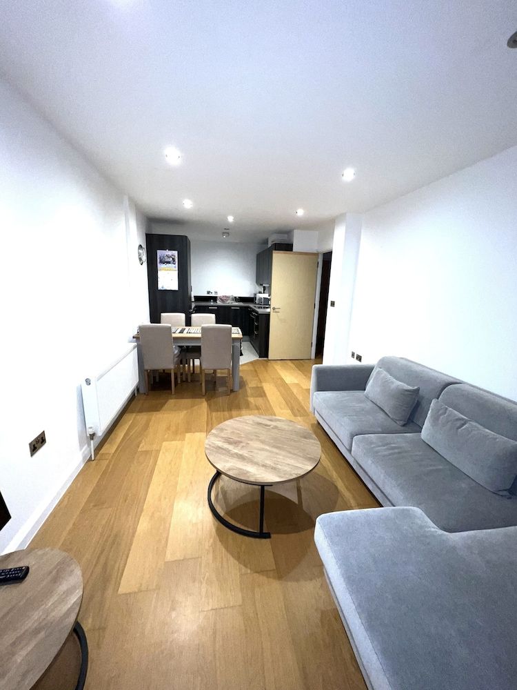 undefined Charming 1-bed Apartment in London 10