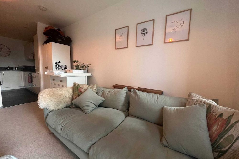 undefined Central 1 Bedroom Apartment in Aldgate East in Zone 1 4