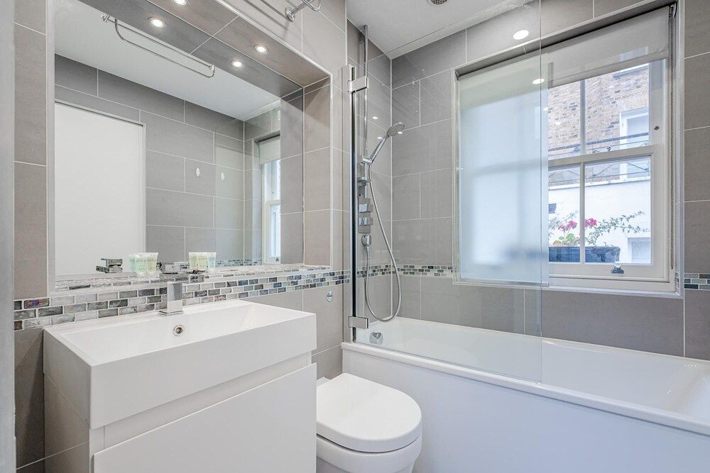 undefined Quiet 2 Bed 2 Bath Mews House South Kensington 5
