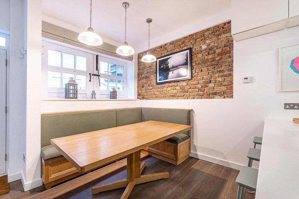 undefined Quiet 2 Bed 2 Bath Mews House South Kensington 3