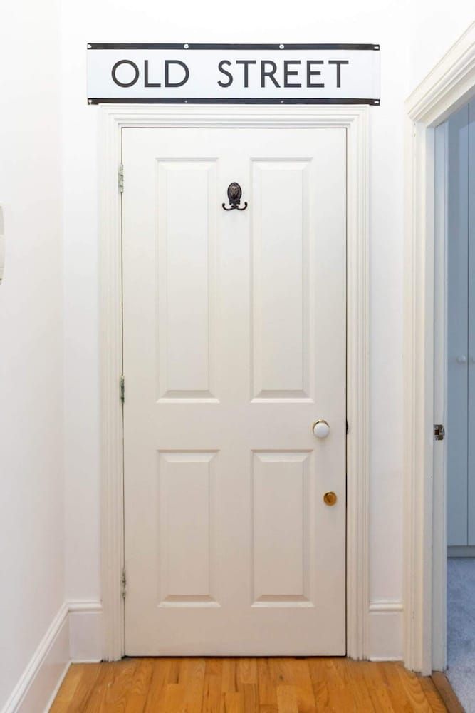 Central 2 Bedroom Apartment Near Old Street Basic Apartment, Multiple Beds 23