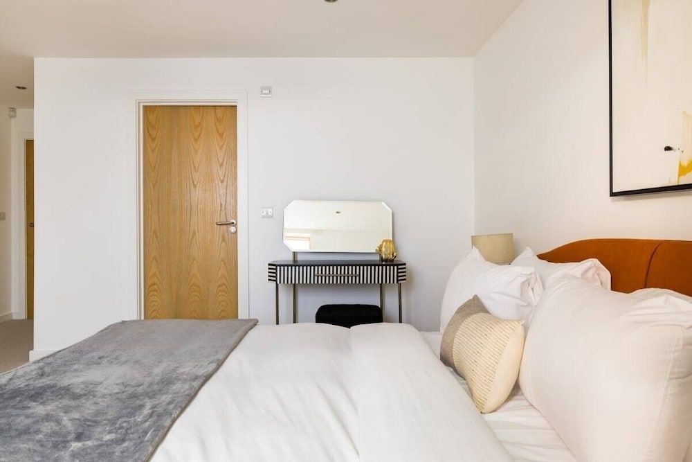 undefined The Clapham - Captivating 2bdr With Garden & Parking 9