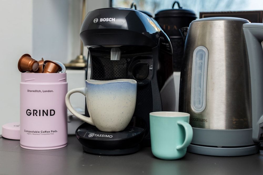 Spacious 3 Bedroom Flat in the Heart of Shoreditch Basic Apartment, Multiple Beds 6