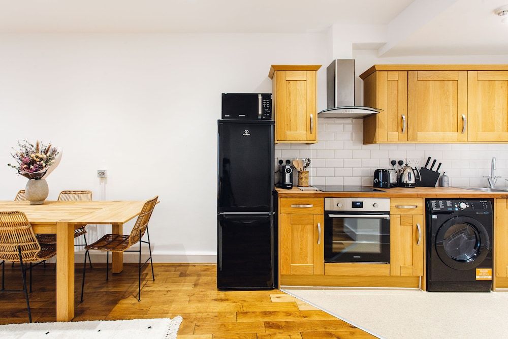 2 Bed Apartment Right on Trafalgar Square Comfort Apartment 20