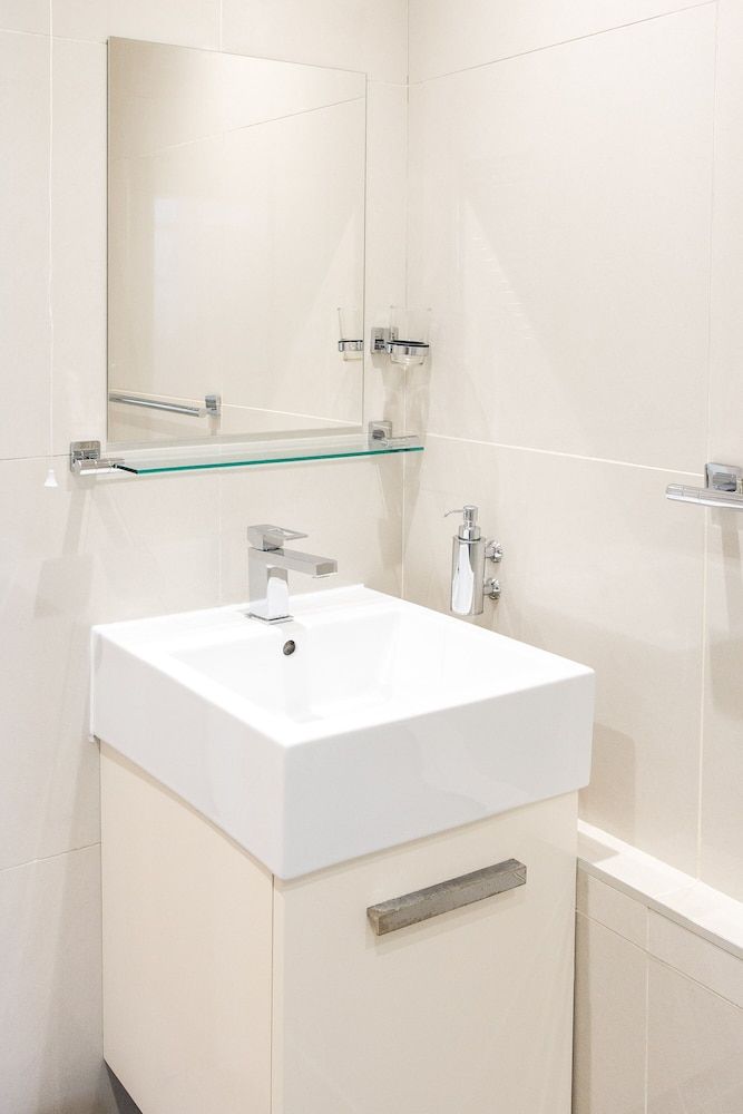 2 Bed Apartment Right on Trafalgar Square Comfort Apartment 41