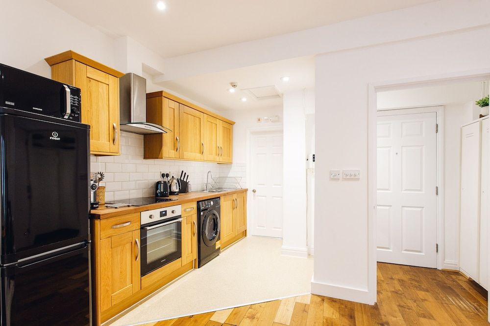 2 Bed Apartment Right on Trafalgar Square Comfort Apartment 22